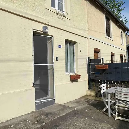 Maison De *