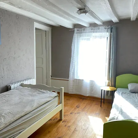 Maison De * Saint-Martin-de-Bienfaite-la-Cressonniere